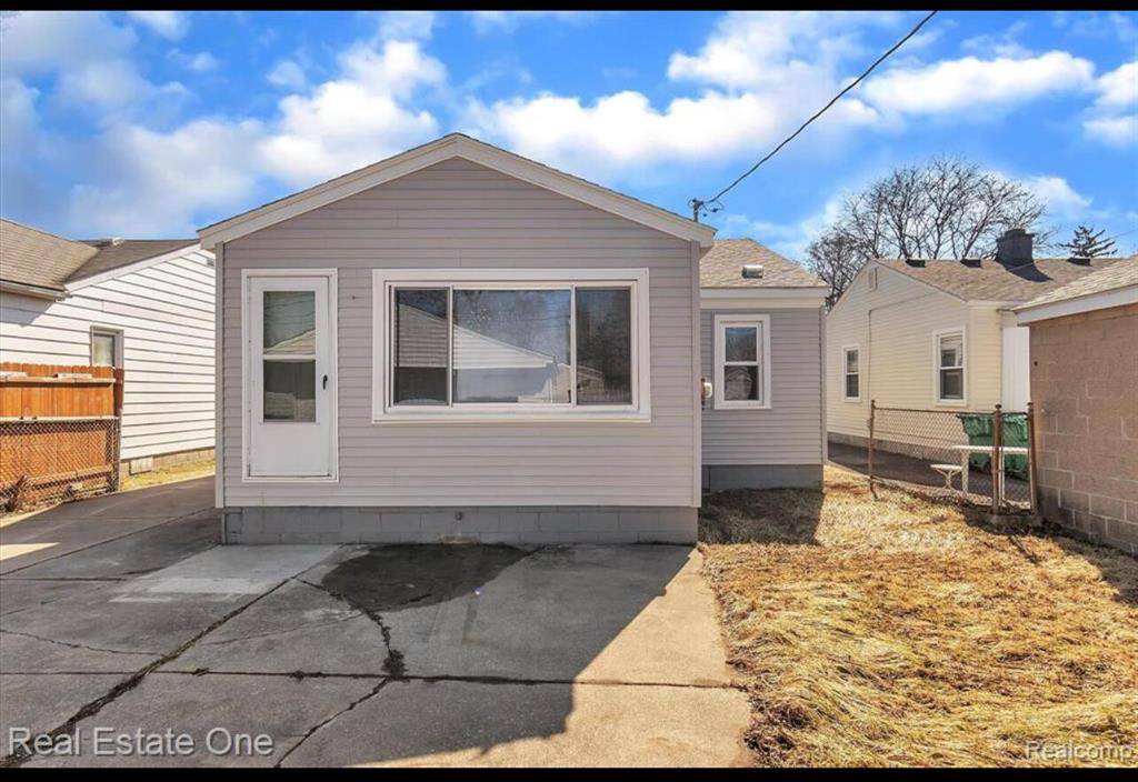 Garden City, MI 48135,28832 Block Street