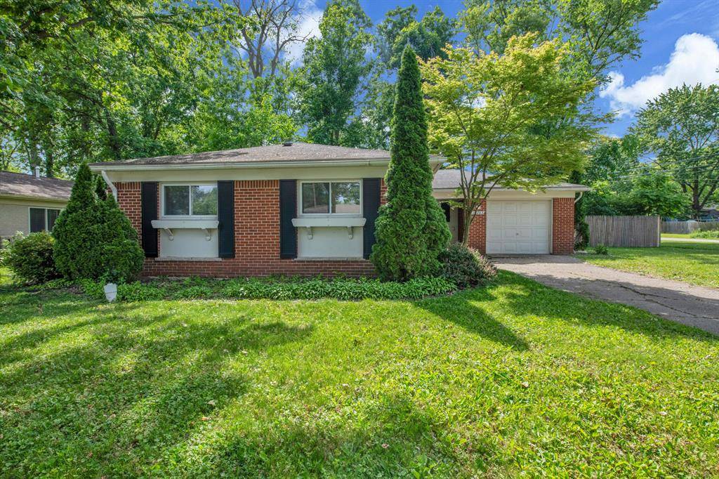 Farmington Hills, MI 48336,23283 Tuck Road