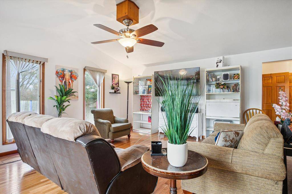 Waterloo Twp, MI 49285,5695 Hinkley Road