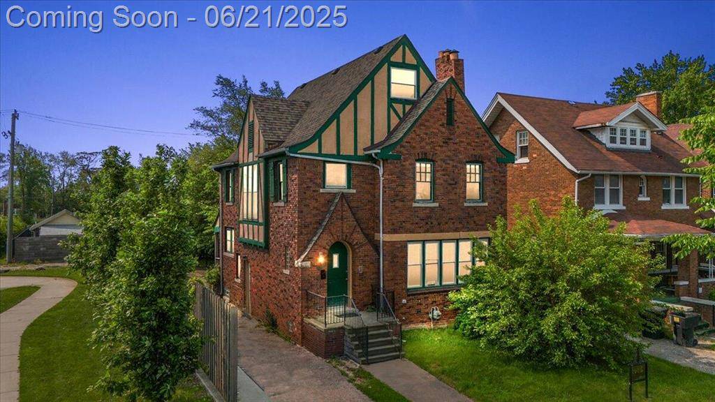 Detroit, MI 48206,1945 Atkinson Street