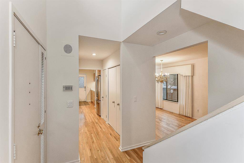 Ann Arbor, MI 48105,22 Haverhill Court