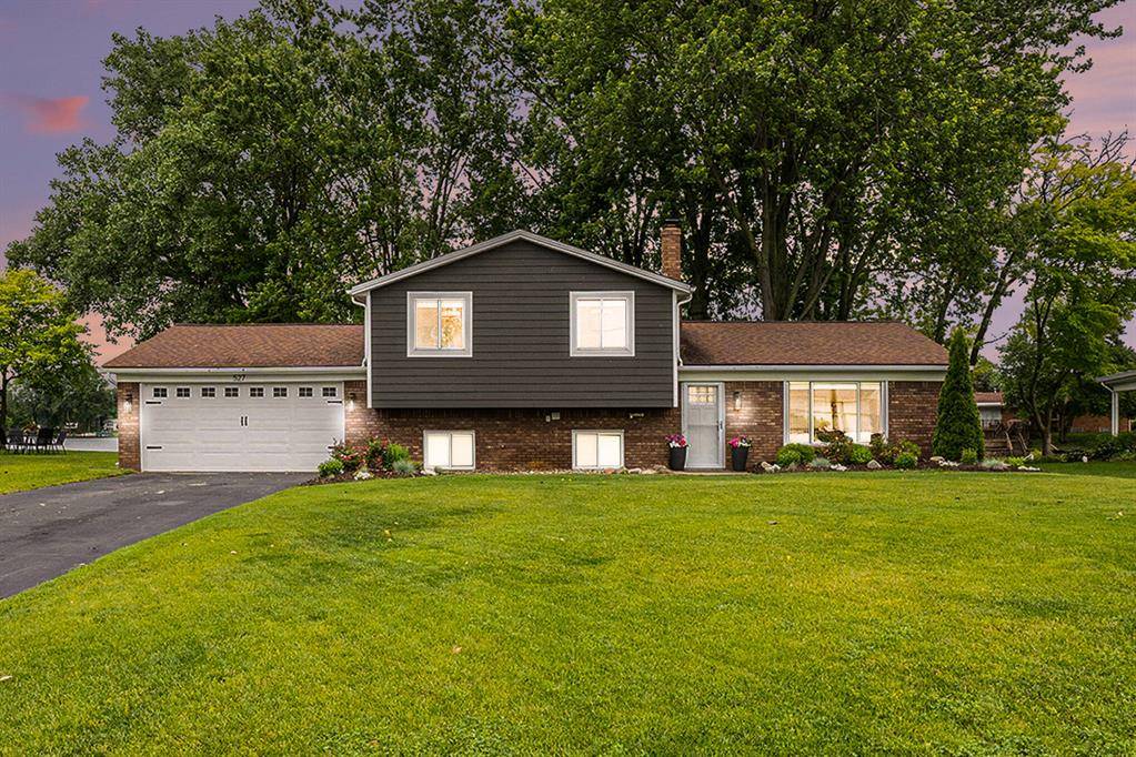 White Lake Twp, MI 48386,527 Berry Patch Lane
