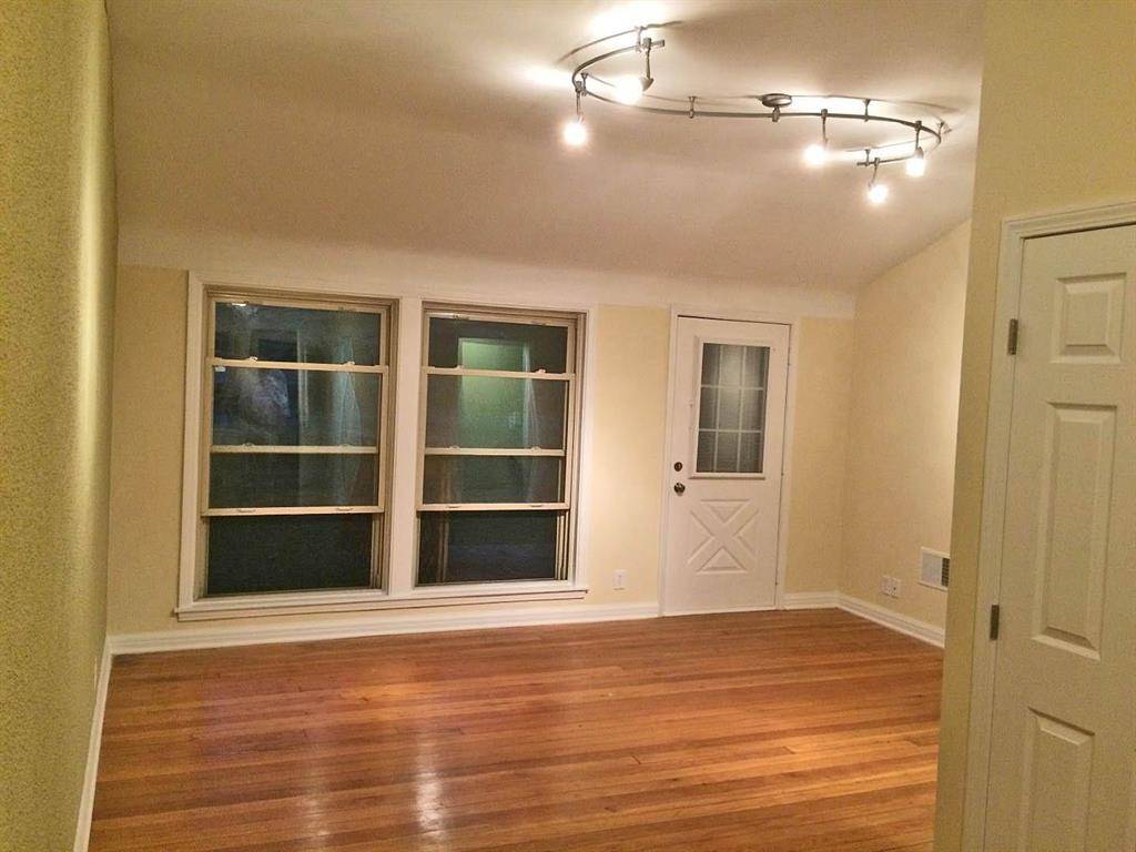 Ann Arbor, MI 48104,3419 Edgewood Drive