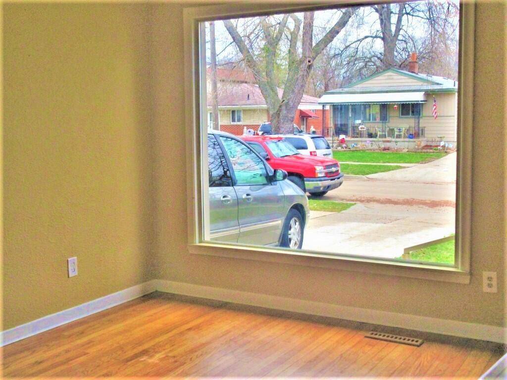 Dearborn Heights, MI 48125,4170 Weddell Street