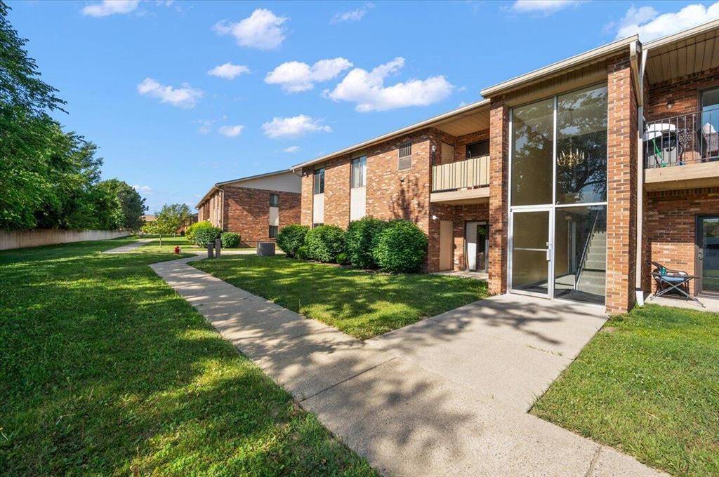 Sterling Heights, MI 48313,43245 Cape Drive