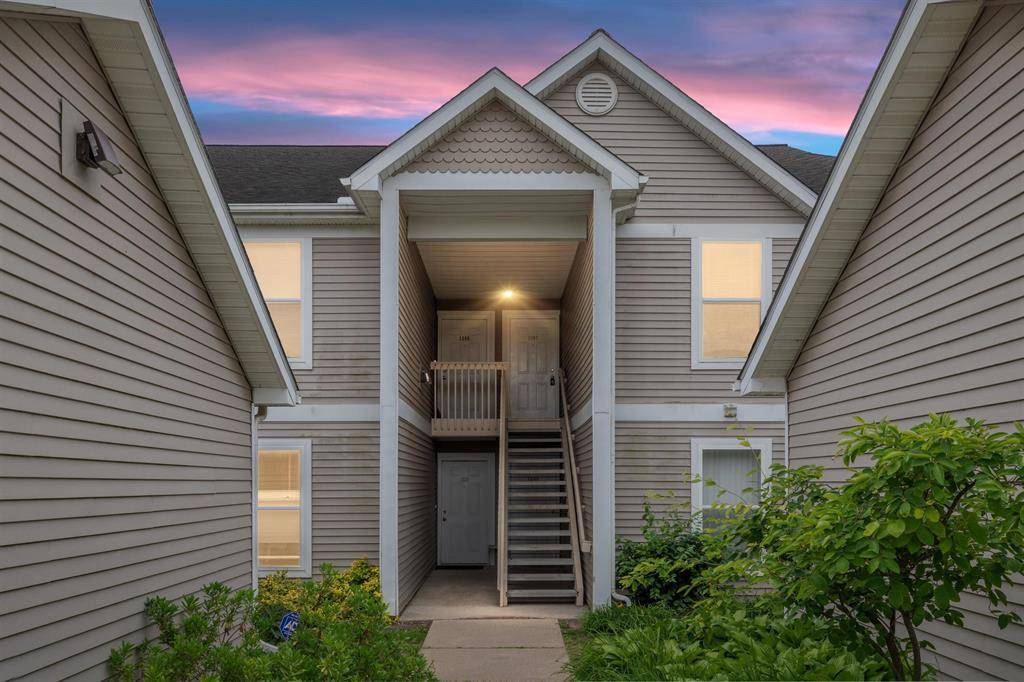Ann Arbor, MI 48108,1297 Heatherwood Lane