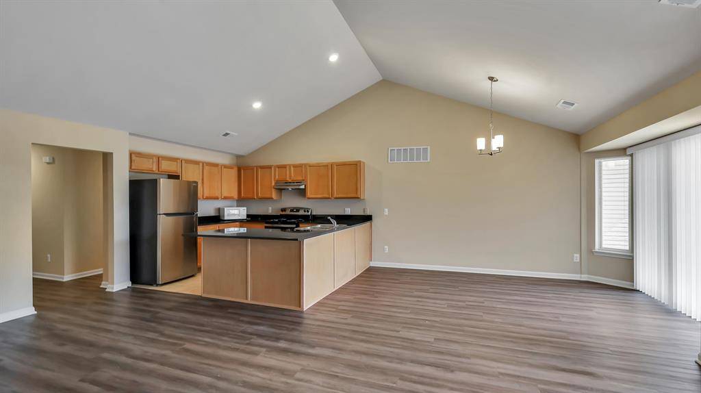 Shelby Twp, MI 48316,5593 Stoney Place North Building: 8.00 Bldg 8