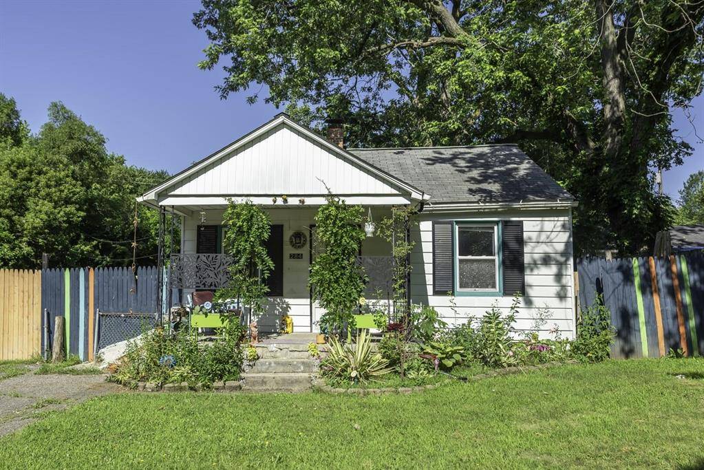Ypsilanti Twp, MI 48198,284 Devonshire Street