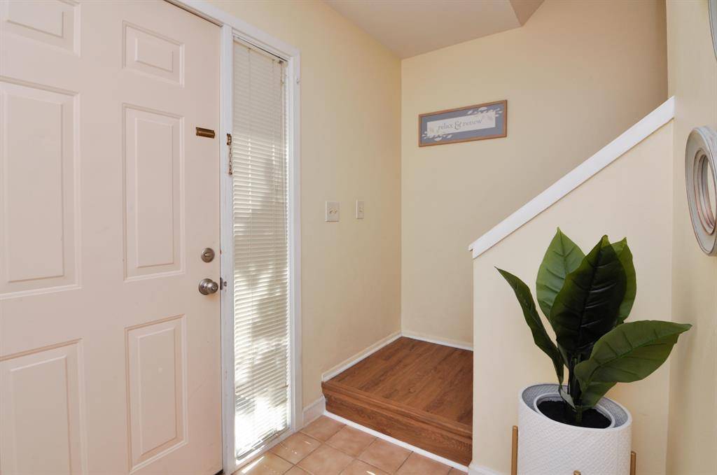 Ann Arbor, MI 48105,609 Watersedge Dr.
