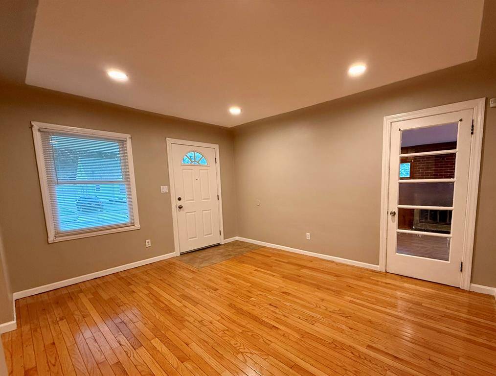 Redford Twp, MI 48239,9544 Nathaline Avenue