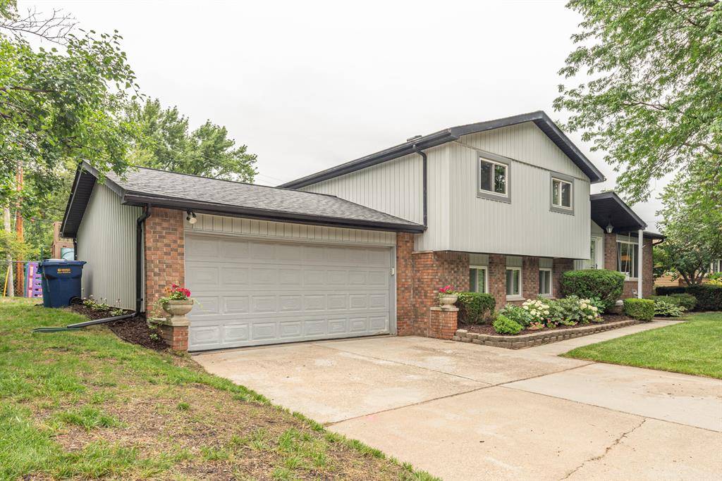 Pittsfield Twp, MI 48197,4893 Club Place