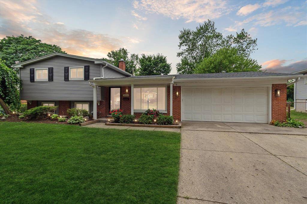 Farmington, MI 48336,20955 Robinwood Street