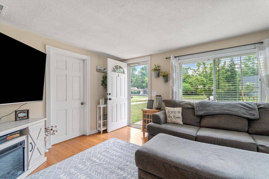 Livonia, MI 48150,34066 Orangelawn Street