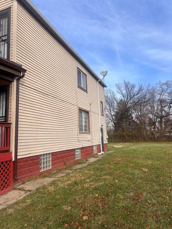 Detroit, MI 48213,5138 Holcomb Street