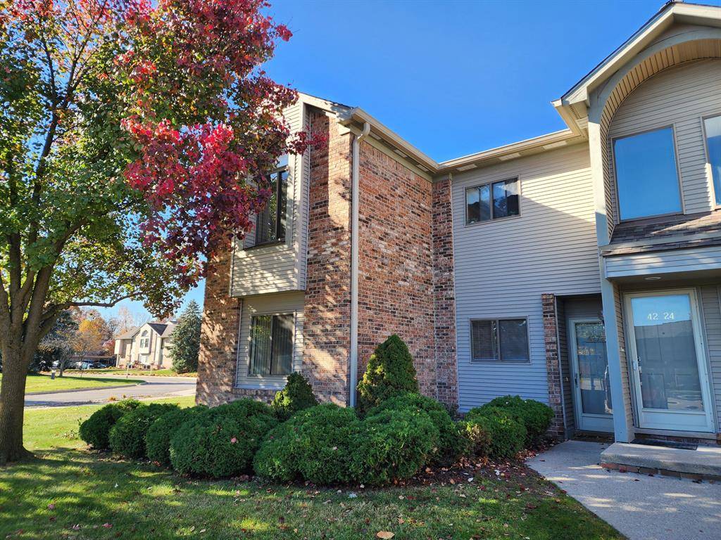 Canton Twp, MI 48187,42722 Lilley Pointe Drive
