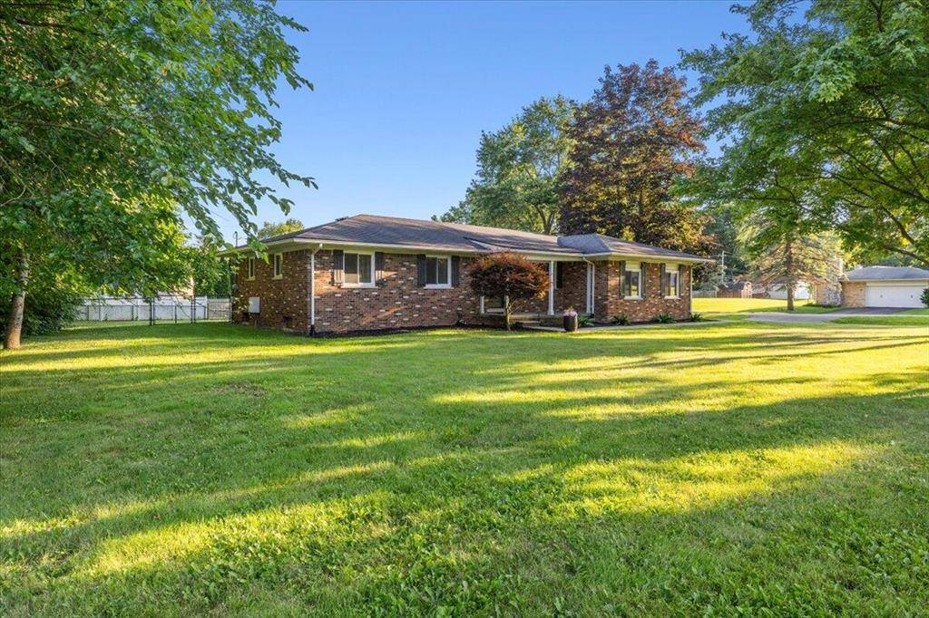 Green Oak Twp, MI 48116,8572 Lee Rd Road