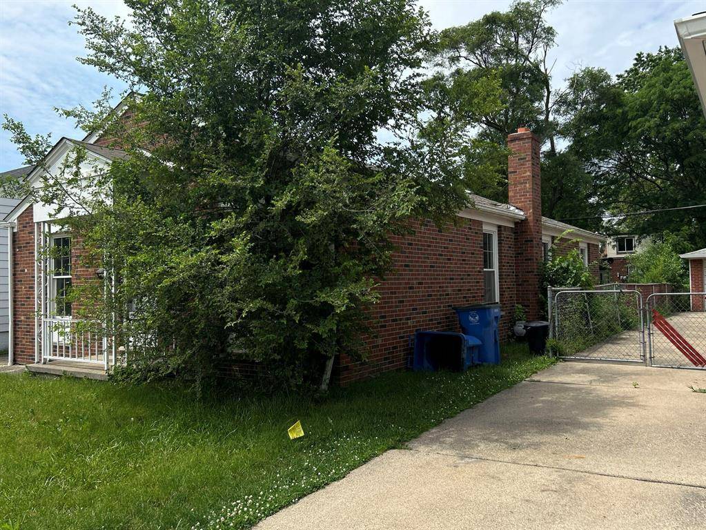 Dearborn Heights, MI 48127,6727 Parkland