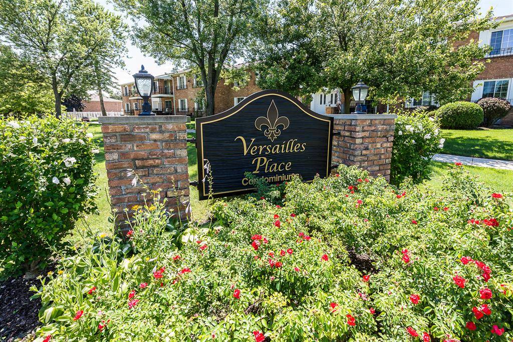 Farmington Hills, MI 48336,30727 Shiawassee Street 55