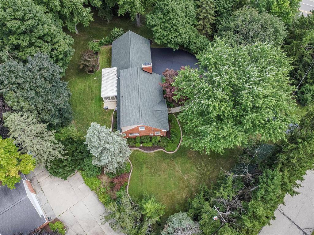Farmington Hills, MI 48336,32430 Dohany Drive