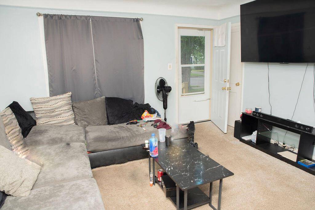 Dearborn Heights, MI 48125,24443 Powers Avenue