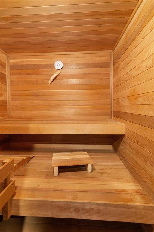 Jackson, MI 49203,1401 Greenwood Avenue