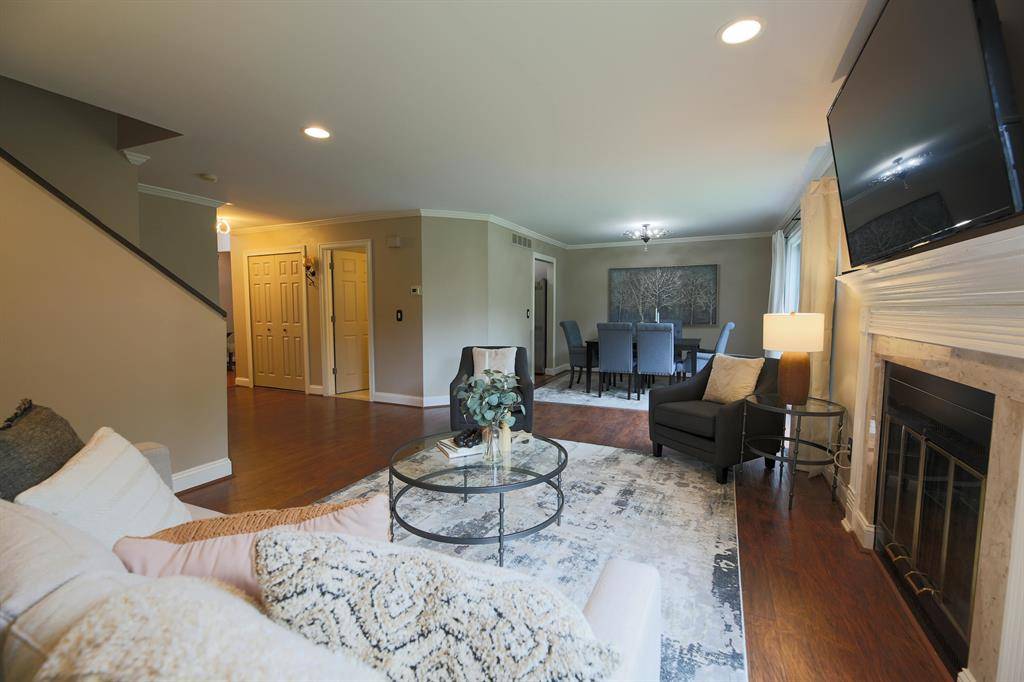 West Bloomfield Twp, MI 48323,4291 Foxpointe Drive