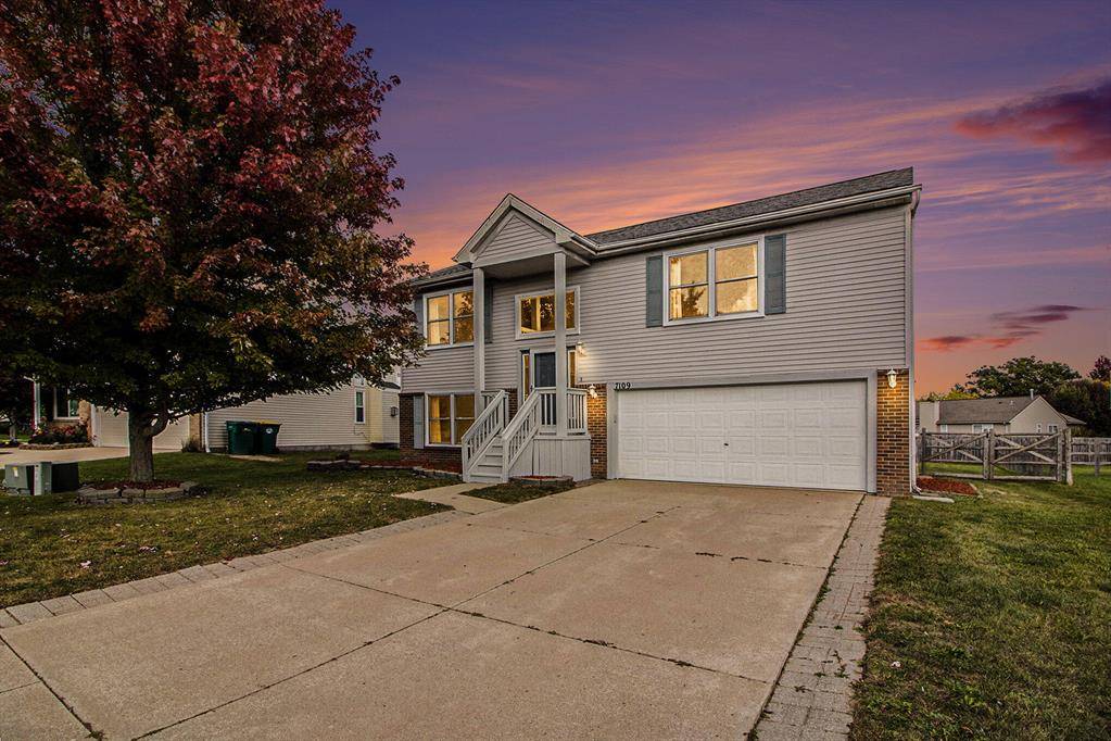 Ypsilanti Twp, MI 48197,7109 Royal Troon