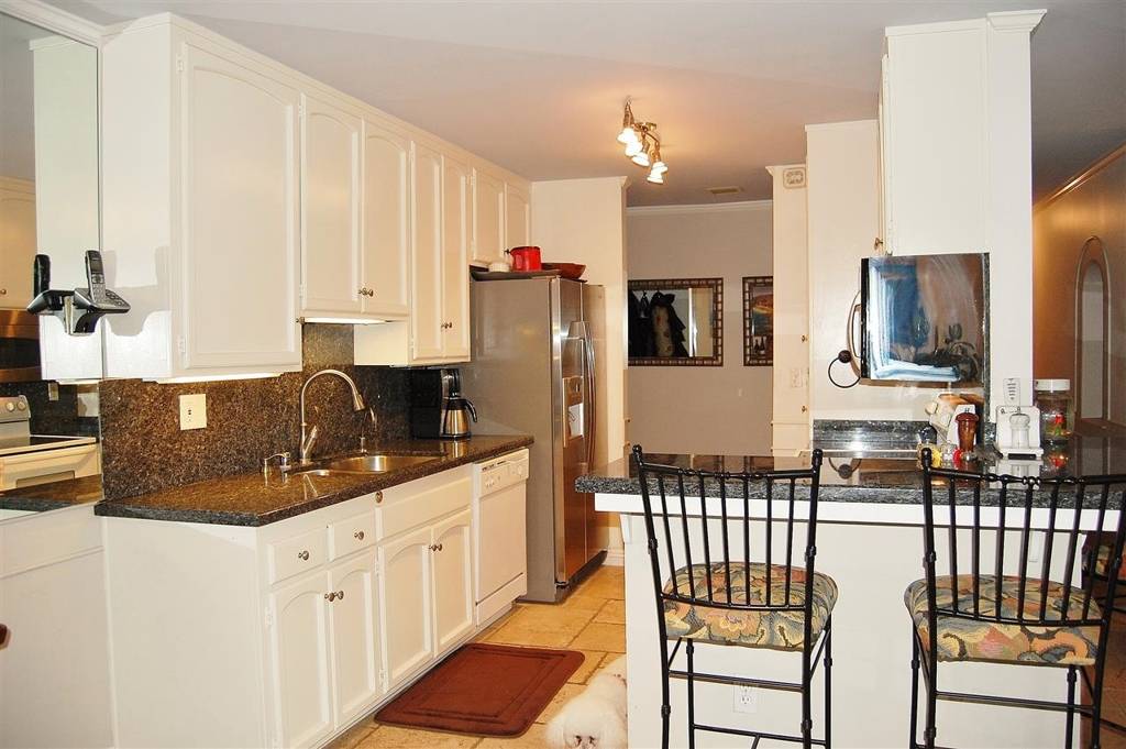 La Jolla, CA 92037,909 Coast Boulevard #2