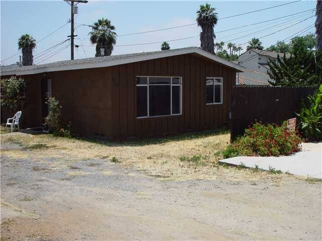 Spring Valley, CA 91977,8923 25 Lamar Street