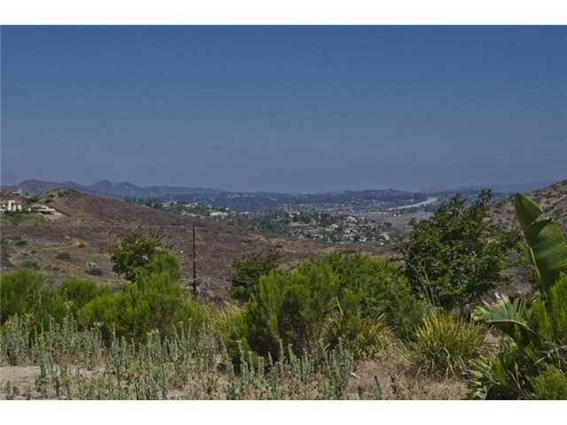 Poway, CA 92064,17757 Del Paso Drive