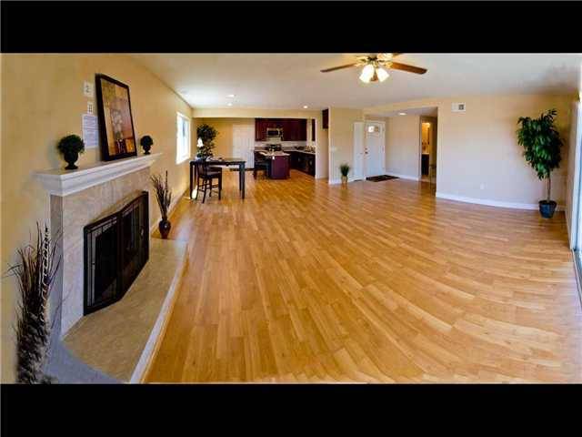 Santee, CA 92071,9709 Cambury Drive