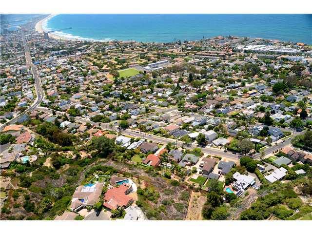 La Jolla, CA 92037,5550 Warbler Way