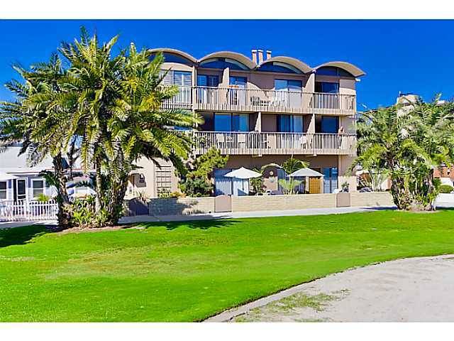 San Diego, CA 92109,3714 Bayside Walk