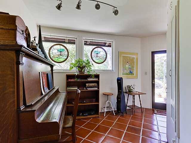 La Jolla, CA 92037,6251 La Jolla Scenic Drive S