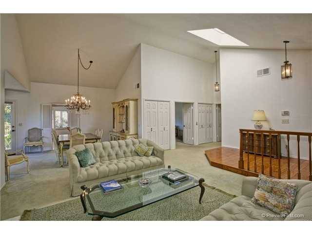 Escondido, CA 92029,3541 Monte Real