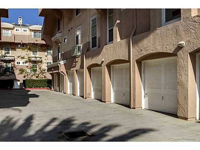 San Diego, CA 92130,12614 Carmel Country Road #52