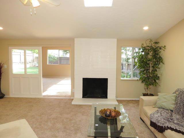 San Diego, CA 92123,2943 Larkin Place