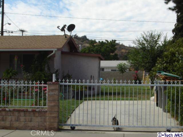 Newhall, CA 91321,24017 Race ST