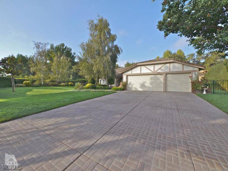 Agoura Hills, CA 91301,29422 Oakpath DR