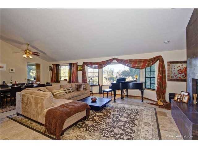 Poway, CA 92064,13728 Paseo Bonita