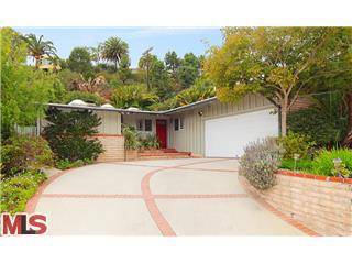 Pacific Palisades, CA 90272,855 JACON WAY
