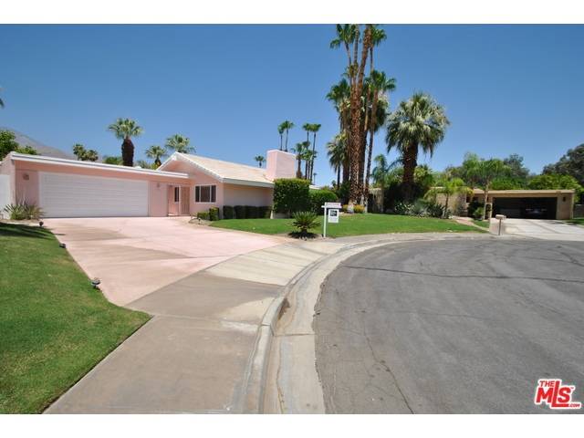 Palm Springs, CA 92262,581 N TERCERO CIR