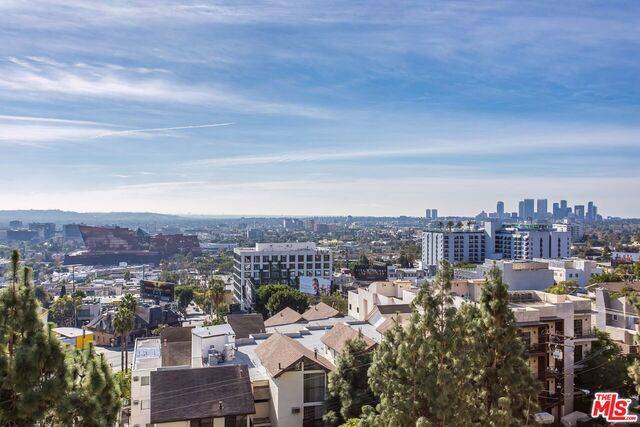 West Hollywood, CA 90069,8787 SHOREHAM DR #505