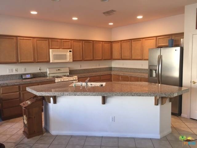 La Quinta, CA 92253,60209 HONEYSUCKLE ST