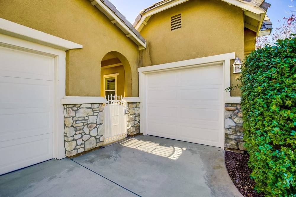 Murrieta, CA 92562,27430 Carlton Oaks St