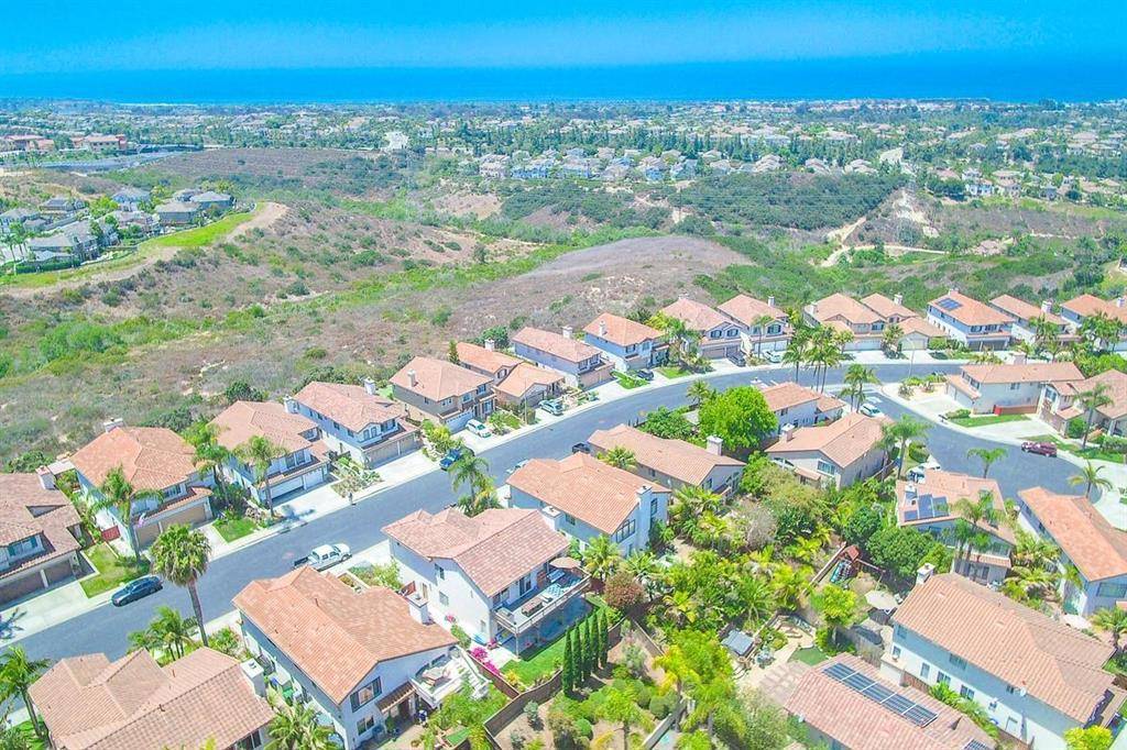 Carlsbad, CA 92011,1522 Turquoise Dr