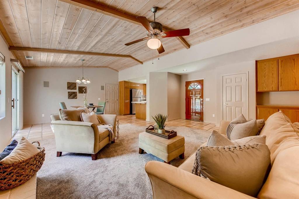 Escondido, CA 92027,2157 Oak Hill Drive