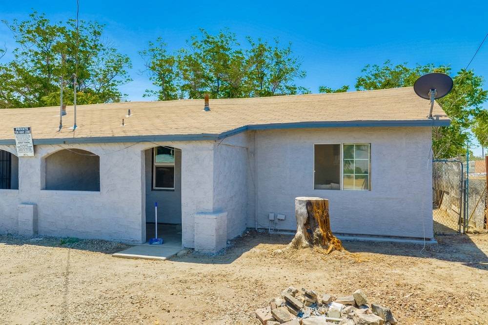 San Jacinto, CA 92582,240 W Esplanade