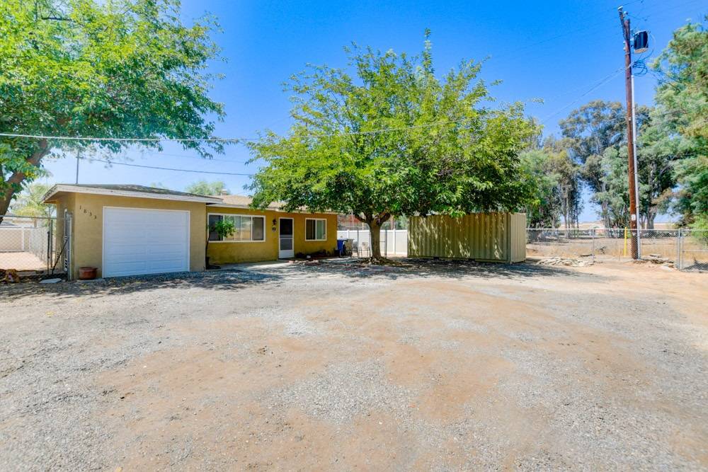 Ramona, CA 92065,1833 RAYMOND AVE