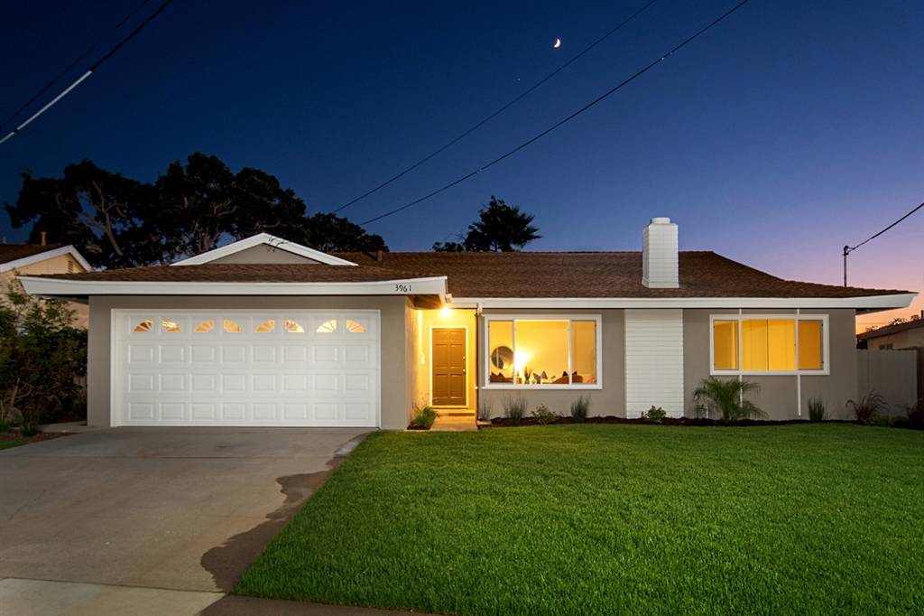 Carlsbad, CA 92008,3961 Gloria